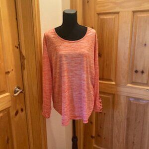 Long sleeved T-shirt